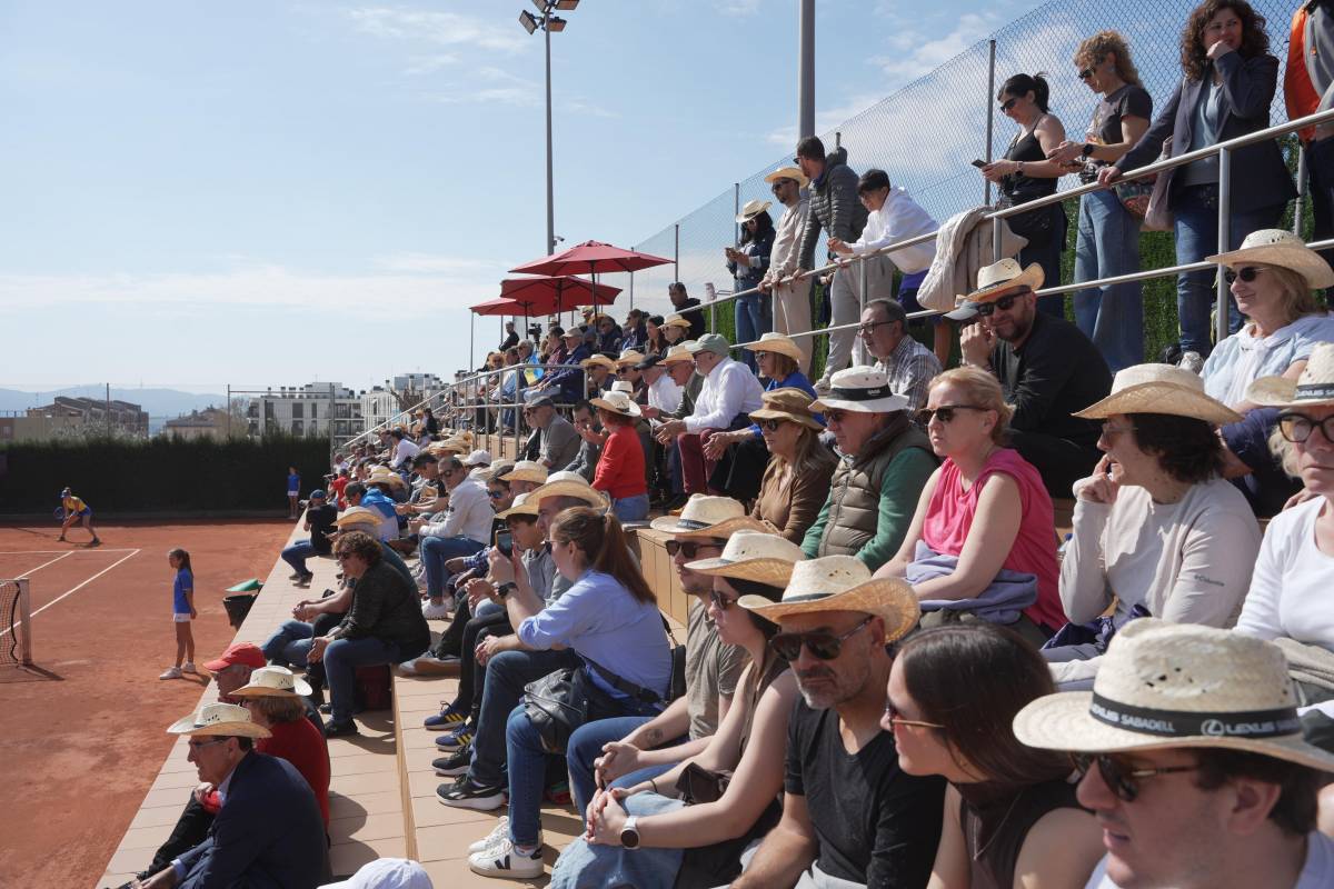 La graderia de la pista central del Tennis Sabadell ha presentat un gran aspecte