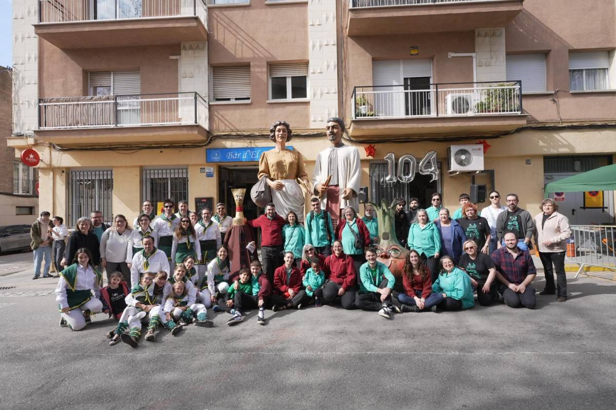 El Ciervo celebra 104 anys obrint-se al barri amb cultura, tradició i noves propostes