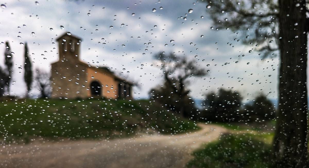 El temps de dilluns: temperatura estable amb risc de precipitacions lleus