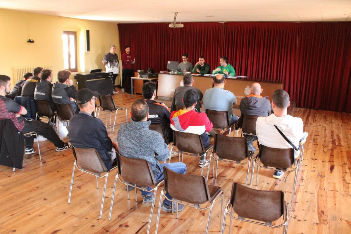 Neix un nou club de dards a Solsona 