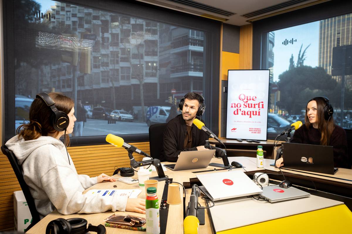 Que no surti d`aquí Catalunya Radio Roger Carandell  Juliana Canet Marta Montaner 