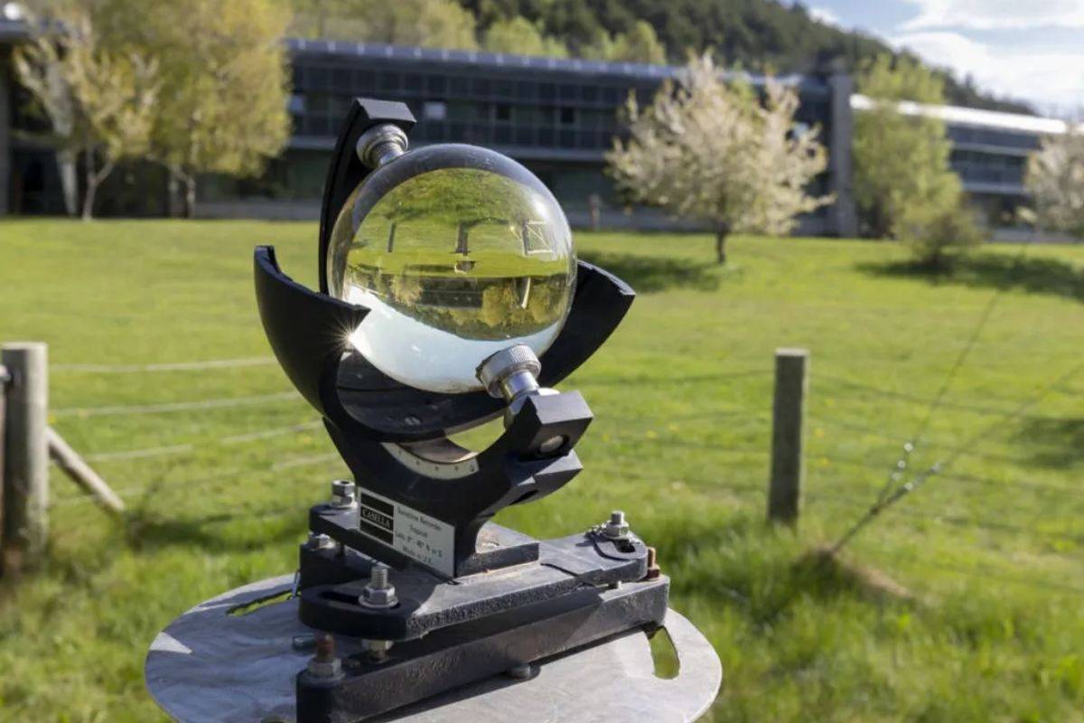 Desxifrem l`edifici! - MónNatura Pirineus Desxifrem l`edifici!