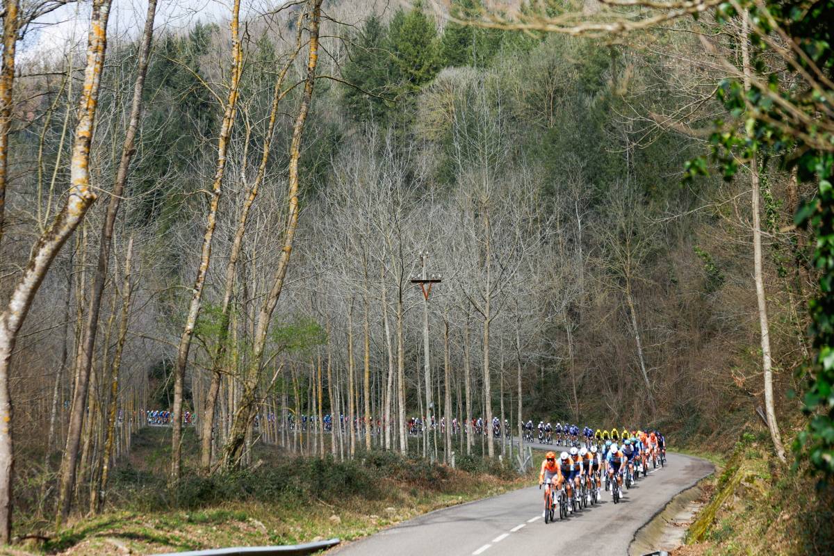 El pas de la Volta a Catalunya pel Montseny, en imatges
