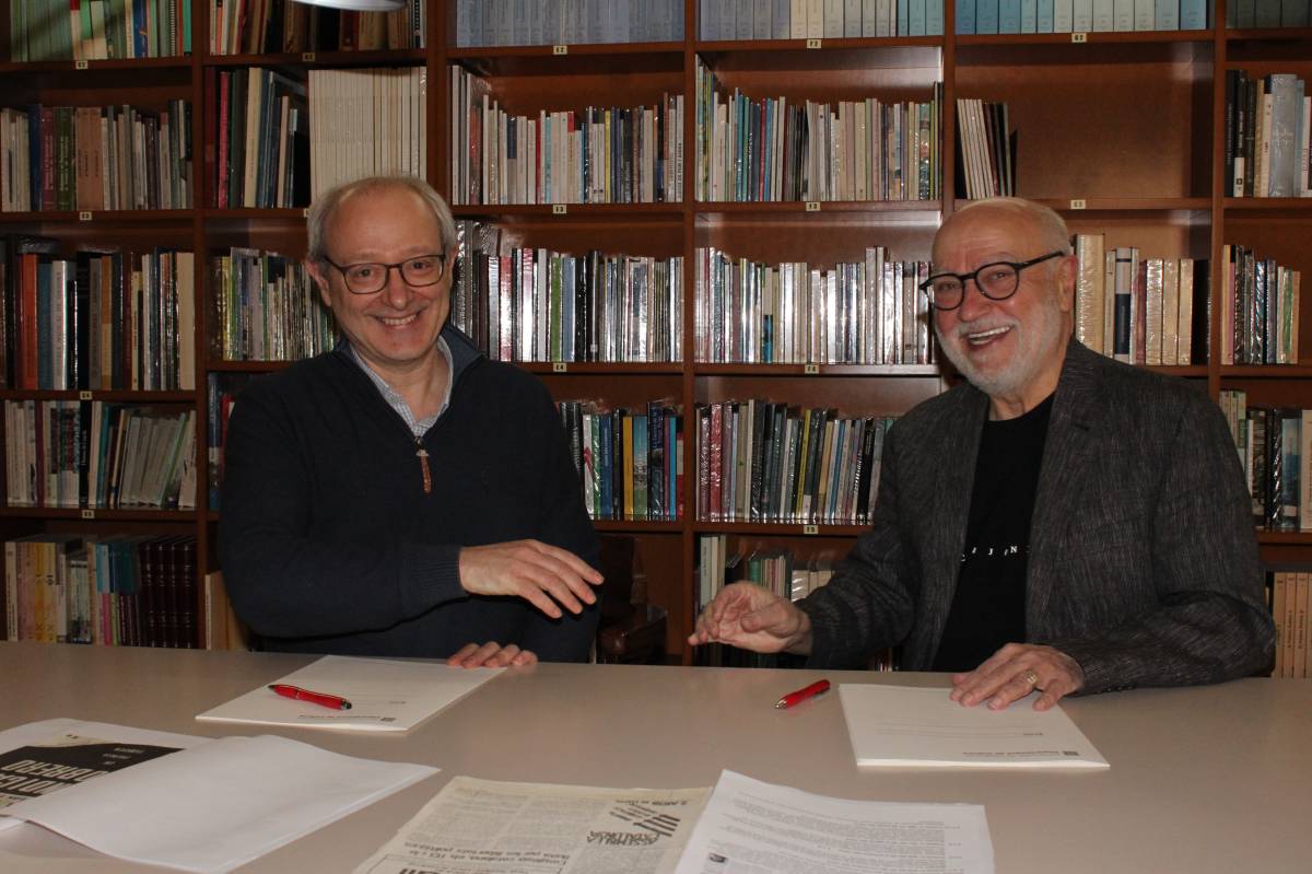 Joan Montraveta lliura a l'Arxiu Comarcal del Solsonès divers material de Memòria Democràtica 