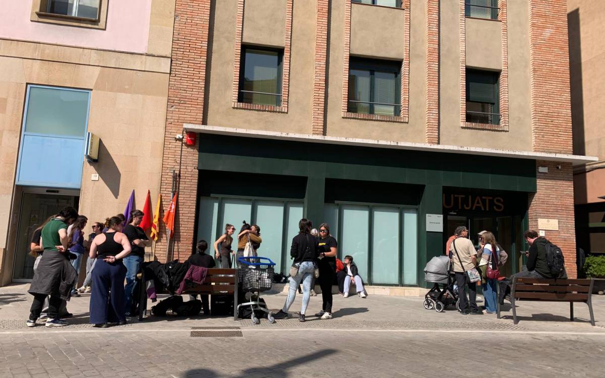 Detenen tres militants de l'Esquerra Independentista d'Osona en una acció contra el model agroalimentari