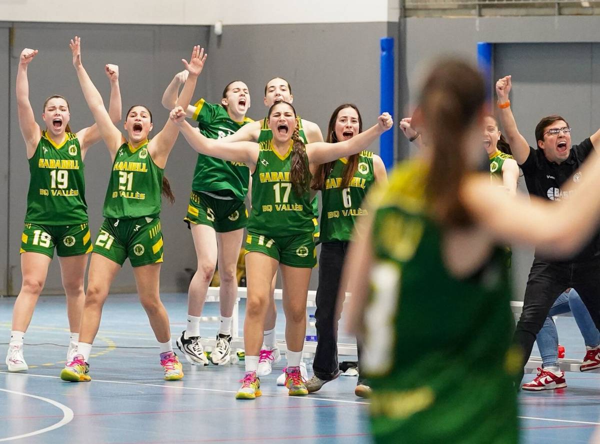 Les jugadores, després d`un punt important de l`últim