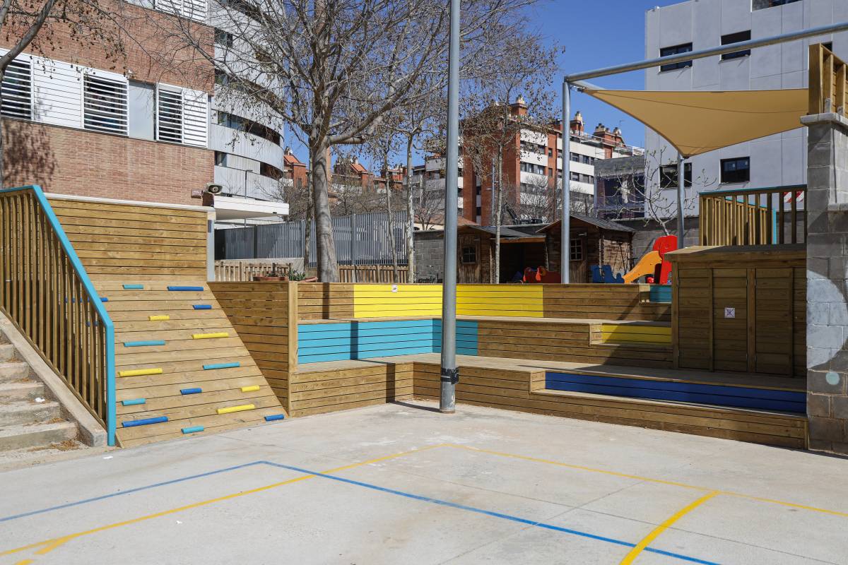 La recent reforma que l`AFA del Miquel Martí i Pol ha fet al pati