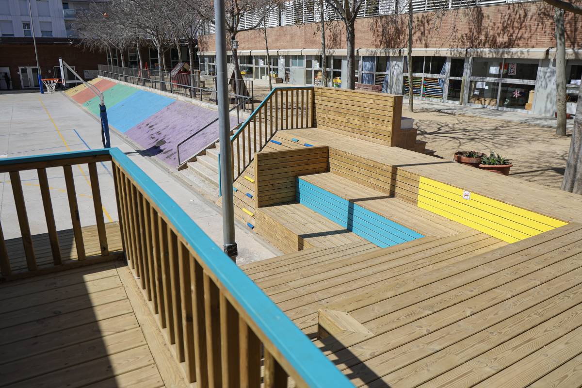 La recent reforma que l`AFA del Miquel Martí i Pol ha fet al pati