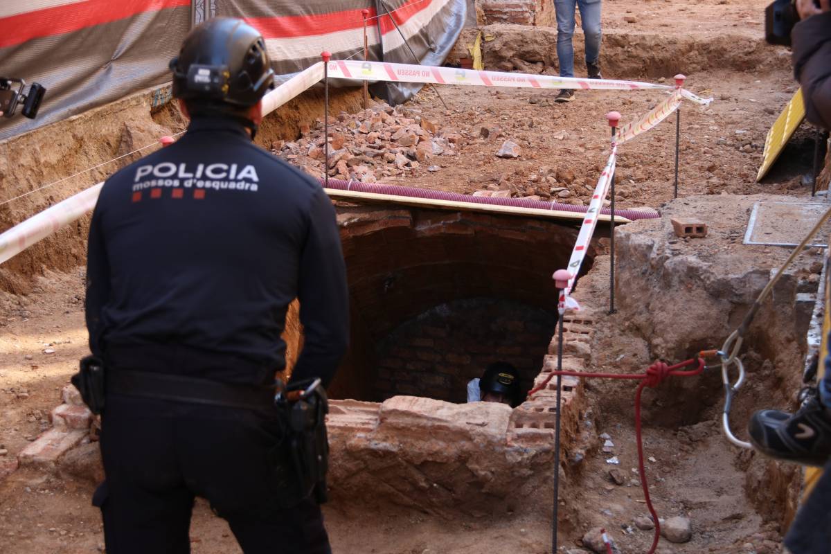 Apareixen diversos accessos a refugis antiaeris de la Guerra Civil en unes obres a Barcelona
