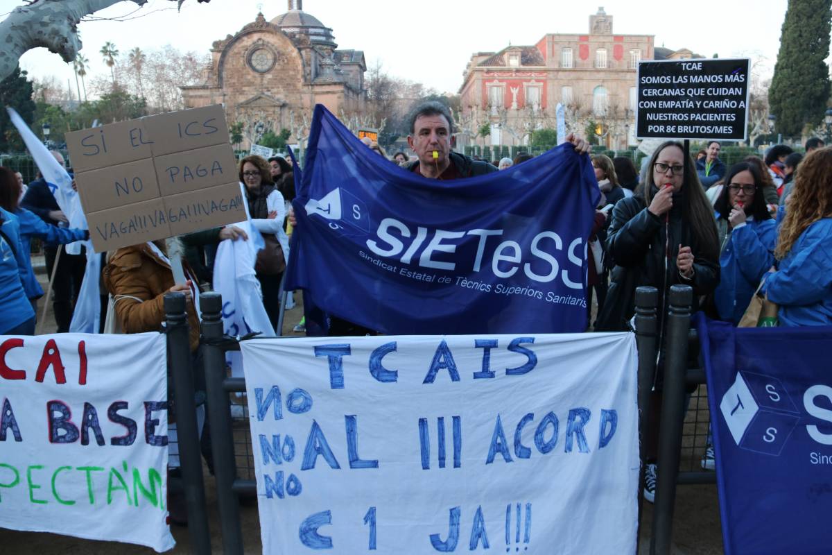 Els tècnics sanitaris denuncien l'ICS i Salut per incompliment d'acords