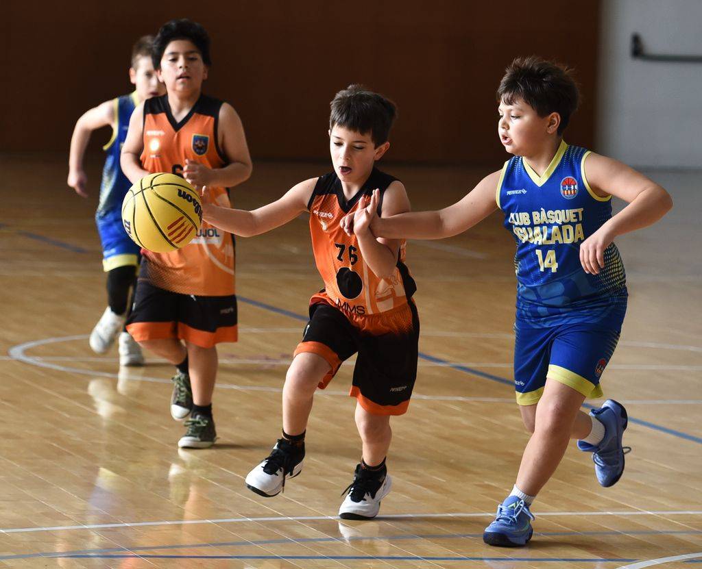 Duel a casa del premini davant del CB Igualada - Lluís Closa 