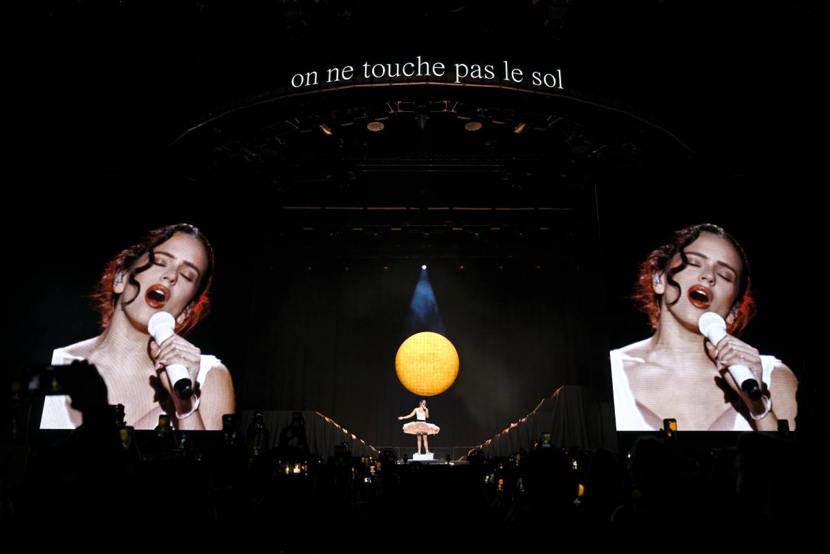 Què passarà amb la gira de Rosalía després de la cancel·lació del concert a Milà?