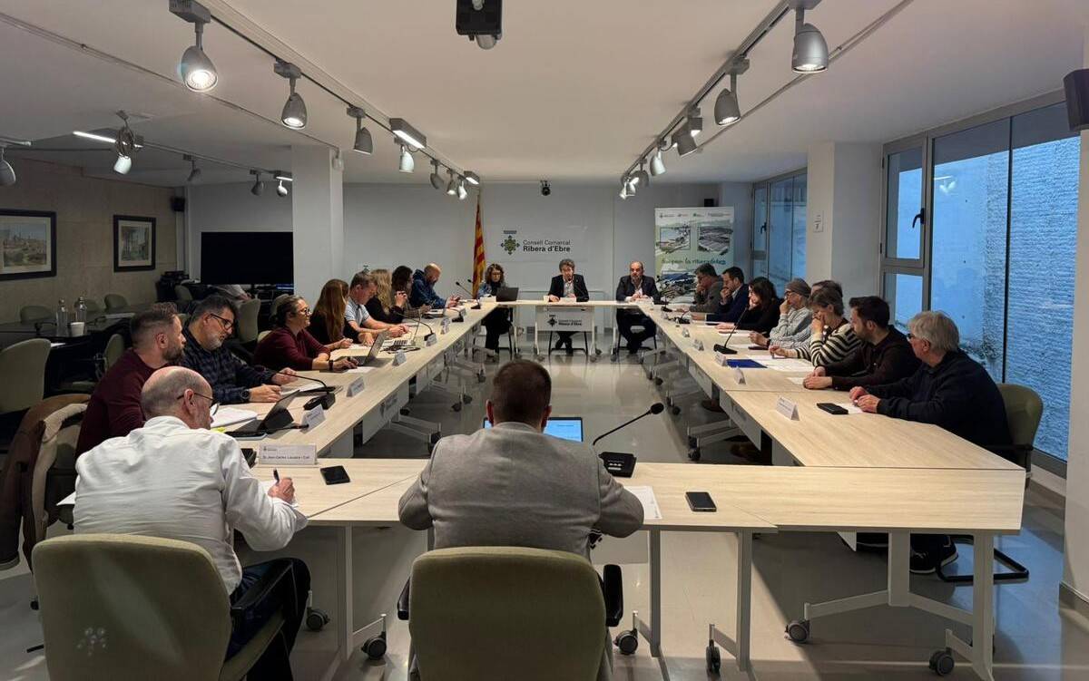 La Ribera d’Ebre segella un acord clau per optar a la gigafactoria d’IA
