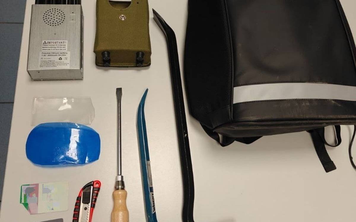 Persecució temerària pel centre de Manresa per detenir quatre lladres de domicilis