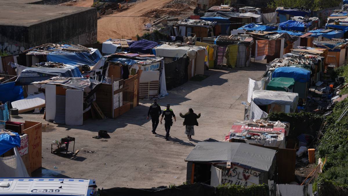 La demolició d'assentaments amb l'argument de la prevenció de riscos: entre l'obligació i el relat