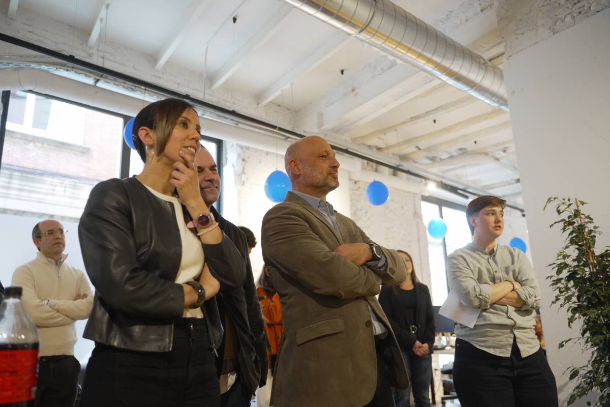 L`alcaldessa Marta Farrés i el president de Pimec Vallès Occidental, Xavier Pujol - D. CHAO L`alcaldessa Marta Farrés i el president de Pimec Vallès Occidental, Xavier Pujol