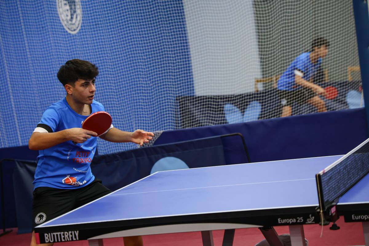 El jove palista, en un partit d`aquesta temporada a la Divisió d`Honor - Victor Castillo El jove palista, en un partit d`aquesta temporada a la Divisió d`Honor