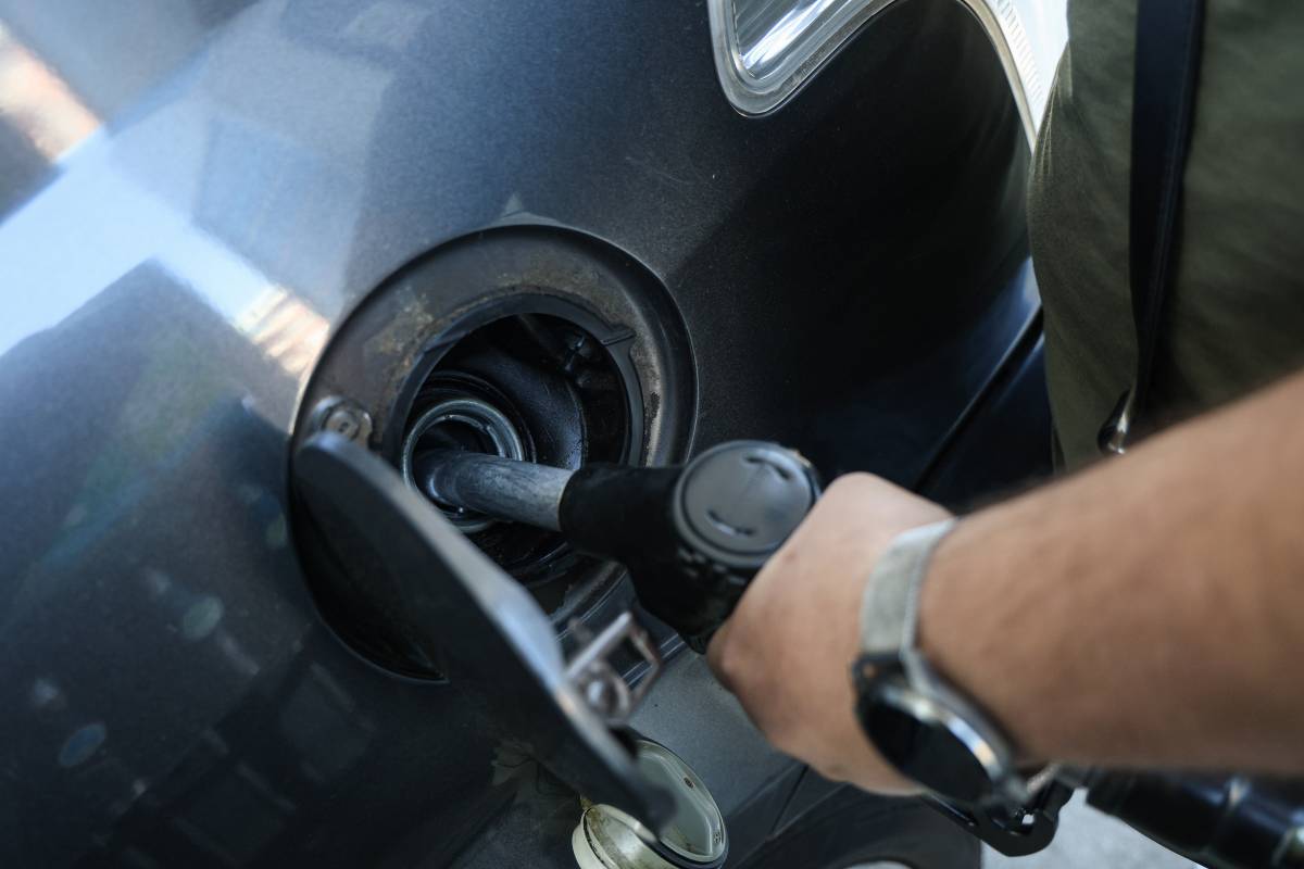 La gasolina es recupera a Sabadell, però el dièsel continua disparat tot i la reducció de l'IVA al 10%