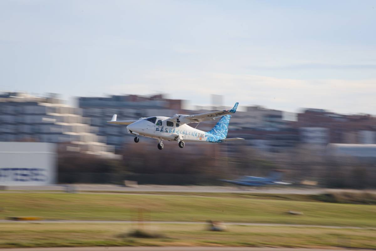 EAS inverteix més de 4 milions d’euros per reforçar la formació de pilots