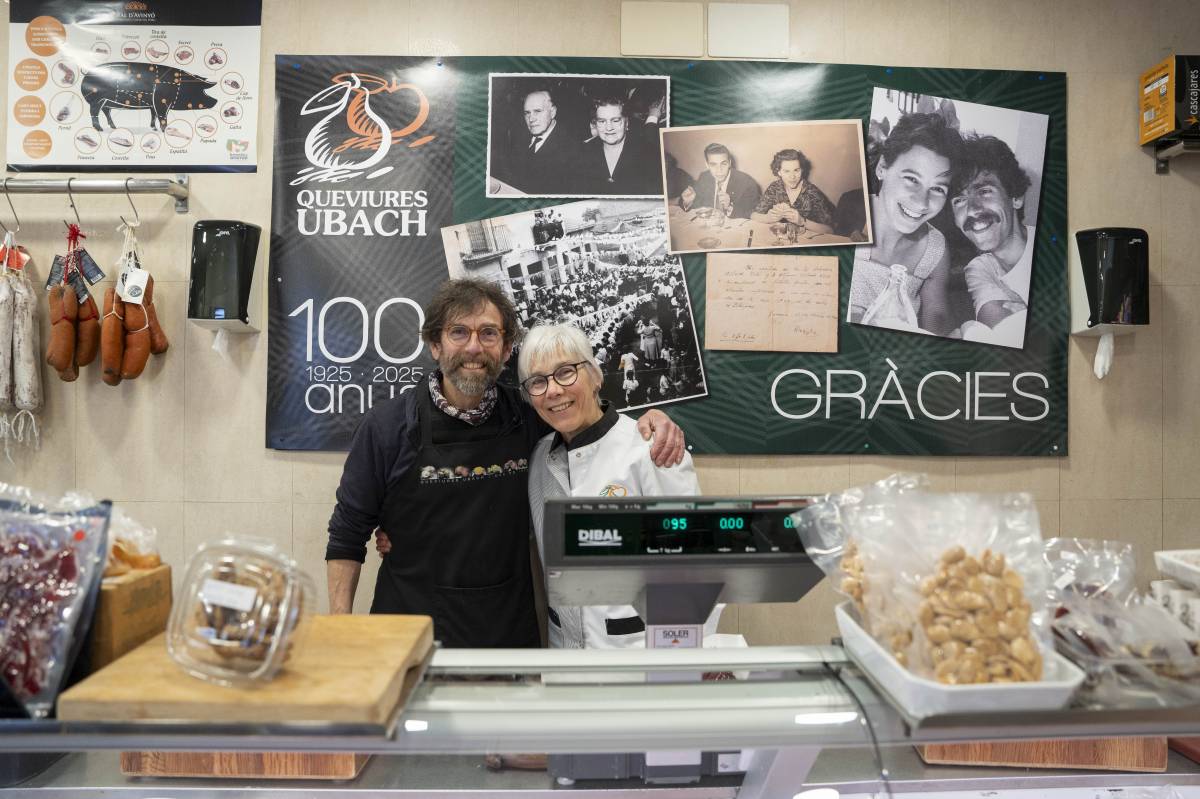 Queviures Ubach, botiga centenària: "Aquí, a Ca n'Aurell, som com una família"