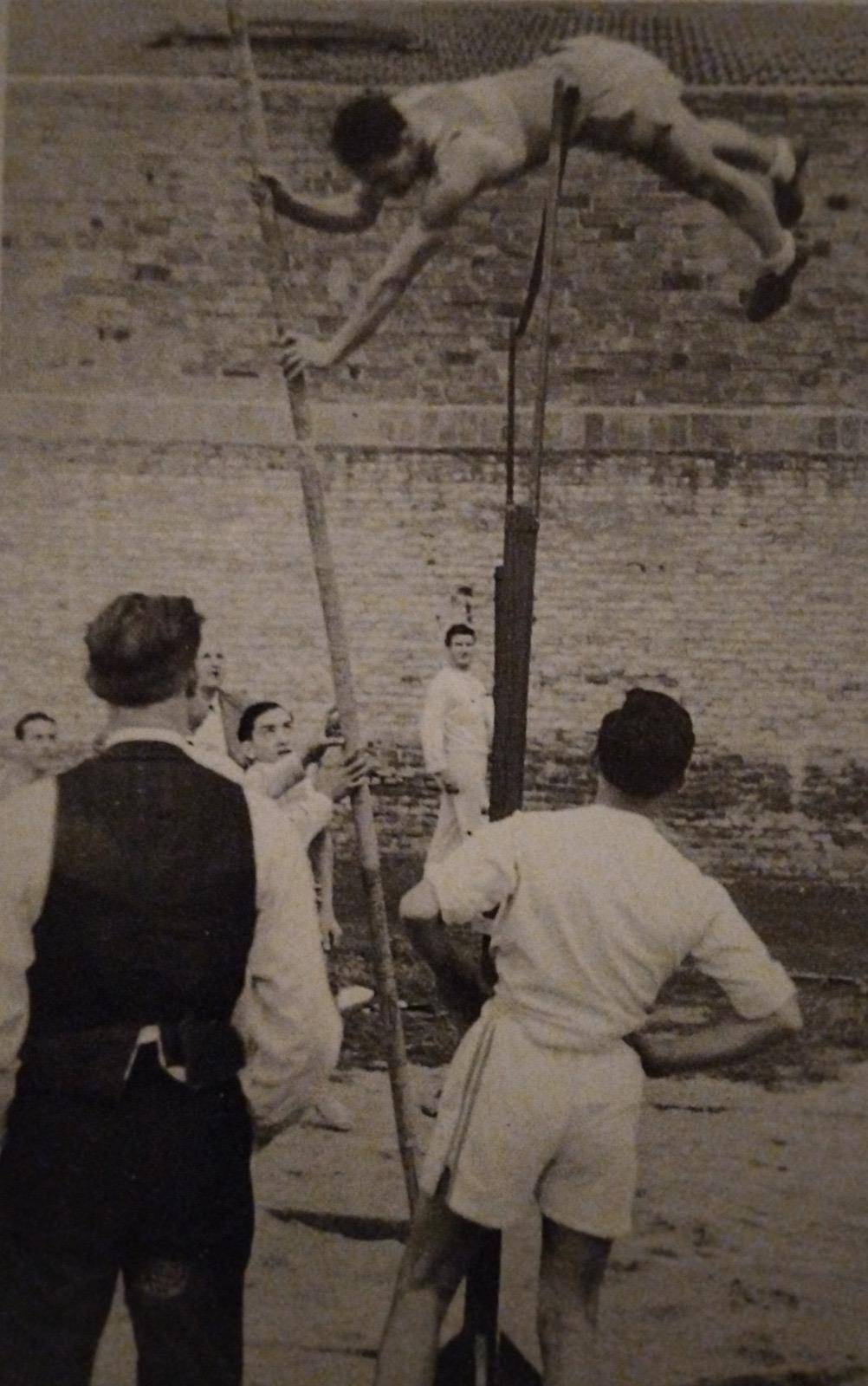 Saltimbanquis de la JAS - CEDIDA Saltimbanquis de la JAS