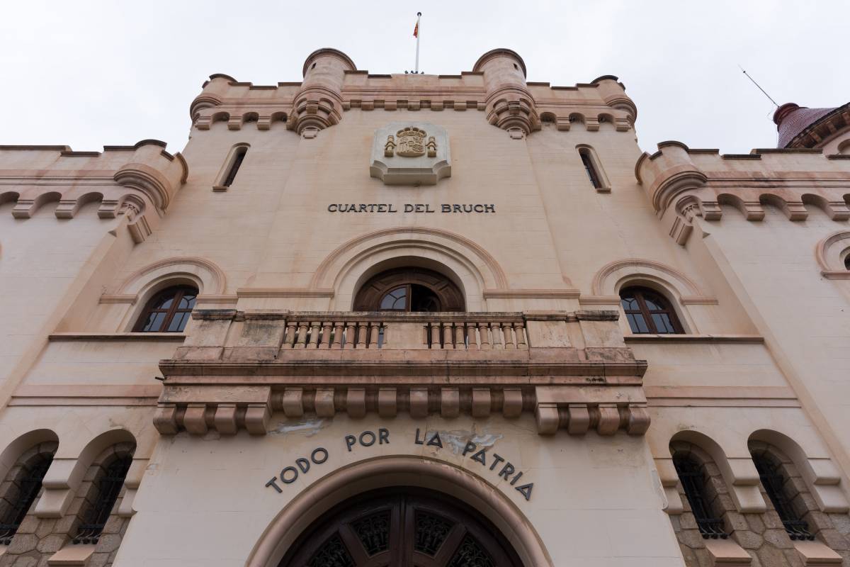 Reportatge militars sabadellencs i vallesans a la Caserna del Bruc
