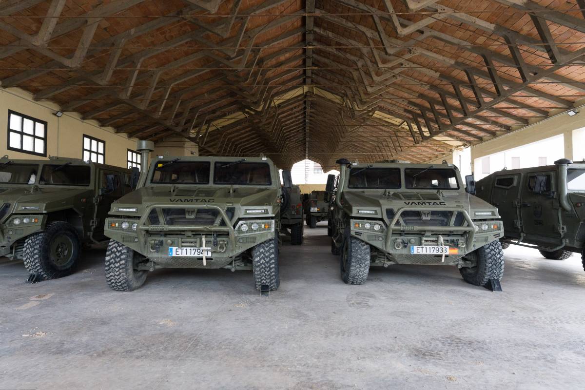 Reportatge militars sabadellencs i vallesans a la Caserna del Bruc