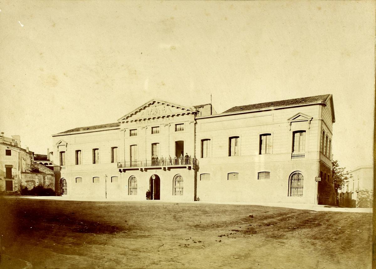 Col·legi de les Escoles Pies, actual Ajuntament - AHS