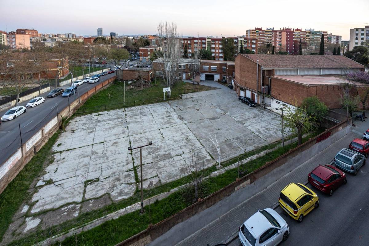 El que queda del camp de l`església actualment - Juanma Peláez El que queda del camp de l`església actualment