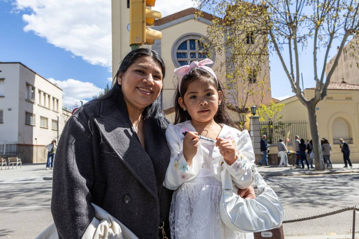 Sara Escalante amb la seva filla Amaia - JUANMA PELÁEZ