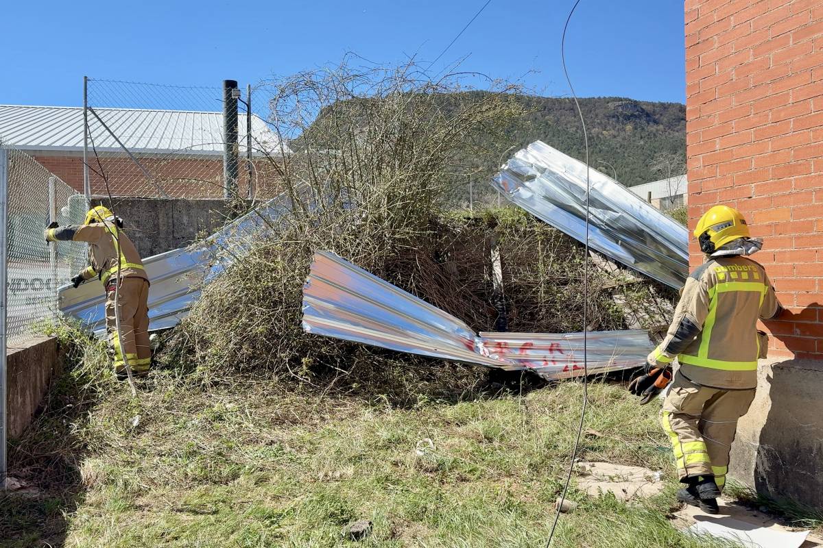 El temps de dilluns: 18 comarques en alerta per ventades que podrien superar els 100 km/h