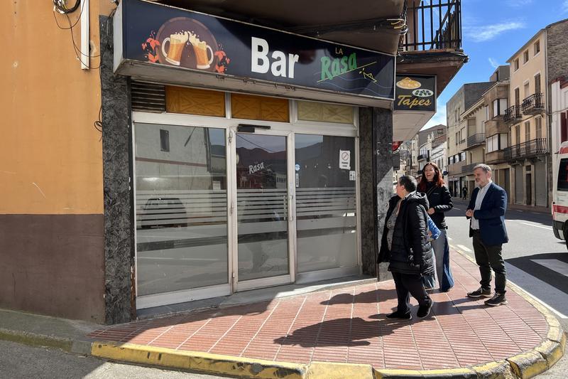 Imatge exterior del local que acollirà el futur casal cívic d'Oliana, que s'anomenarà 'Espai La Rasa' - 