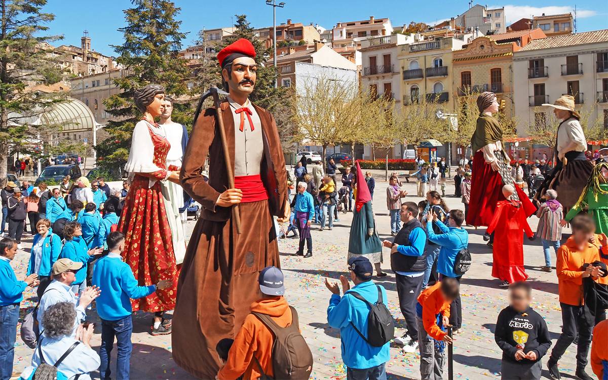 La Fira de Rams dona el tret de sortida a la setmana de Caramelles a Súria