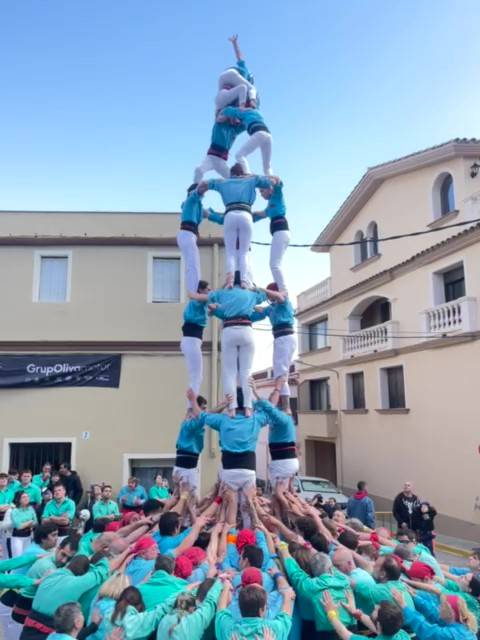 Els Castellers de Terrassa segellen la gamma mitjana de set a Sant Jaume dels Domenys