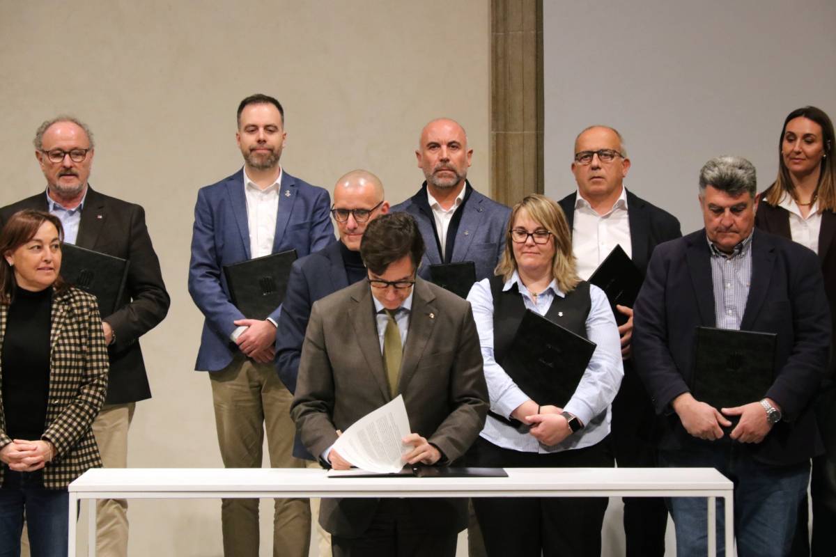 Nous pisos públics a Ullastrell i Vacarisses