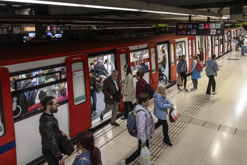 Afectacions al metro de Barcelona: tallada la línia L10 Sud per obres de millora