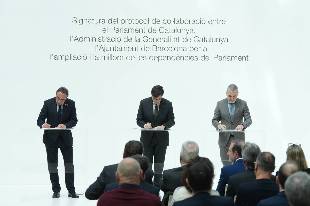 El Parlament s'ampliarà amb una segona seu en un edifici de la Guàrdia Urbana