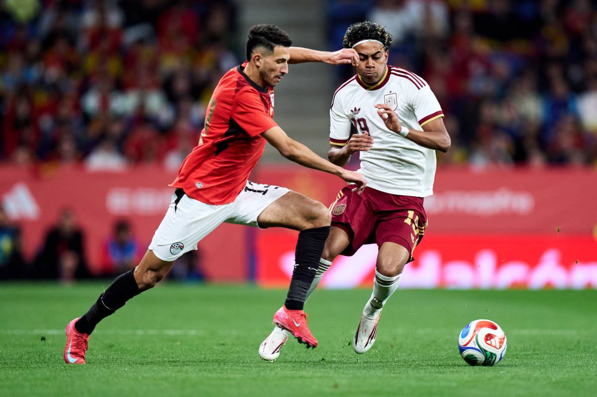 «Musulmà el qui no boti»: crits racistes al partit de la selecció espanyola a Cornellà