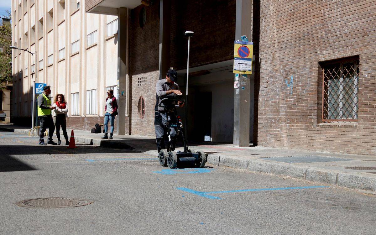 Prospecció al carrer Jacint Barrau de Reus per ubicar la possible fossa franquista de Pich Aguilera