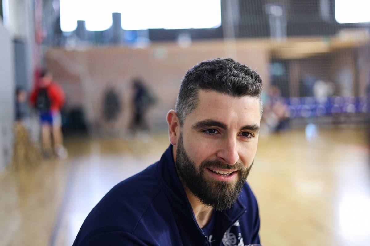 El ja exjugador durant l`entrevista amb el D.S