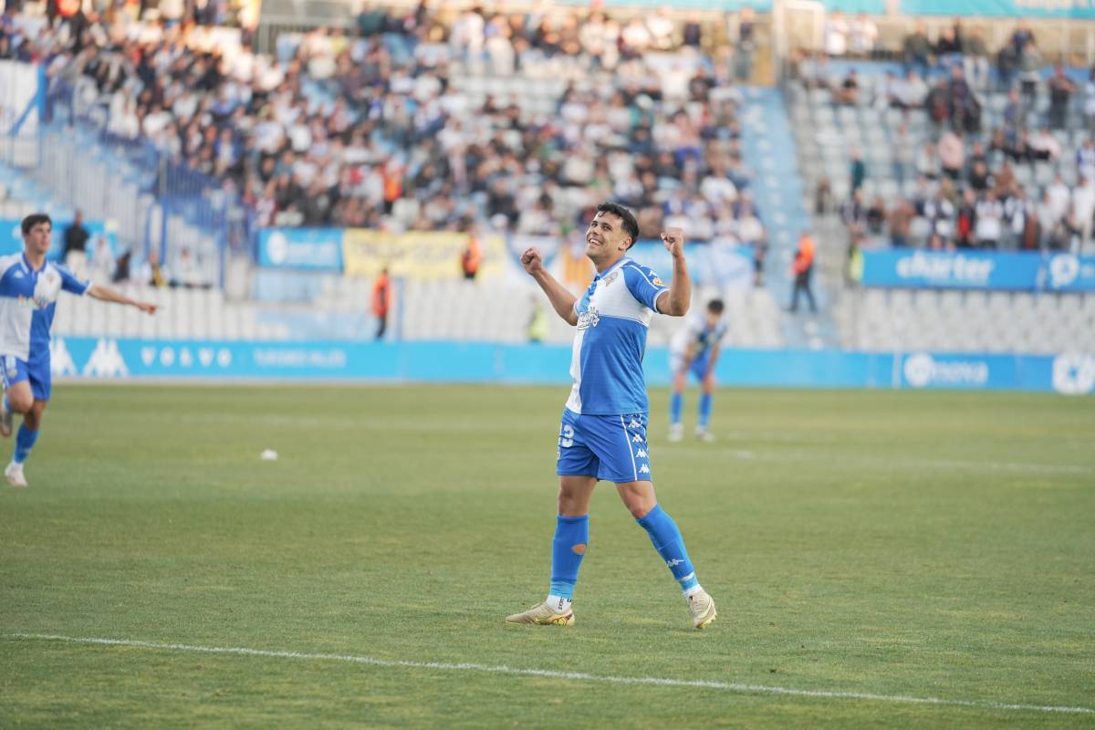 Priego, celebrant el seu gol en l`últim partit a casa