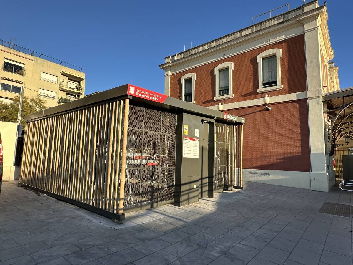 L`estació de Vilafranca té el primer bicitancat de Catalunya