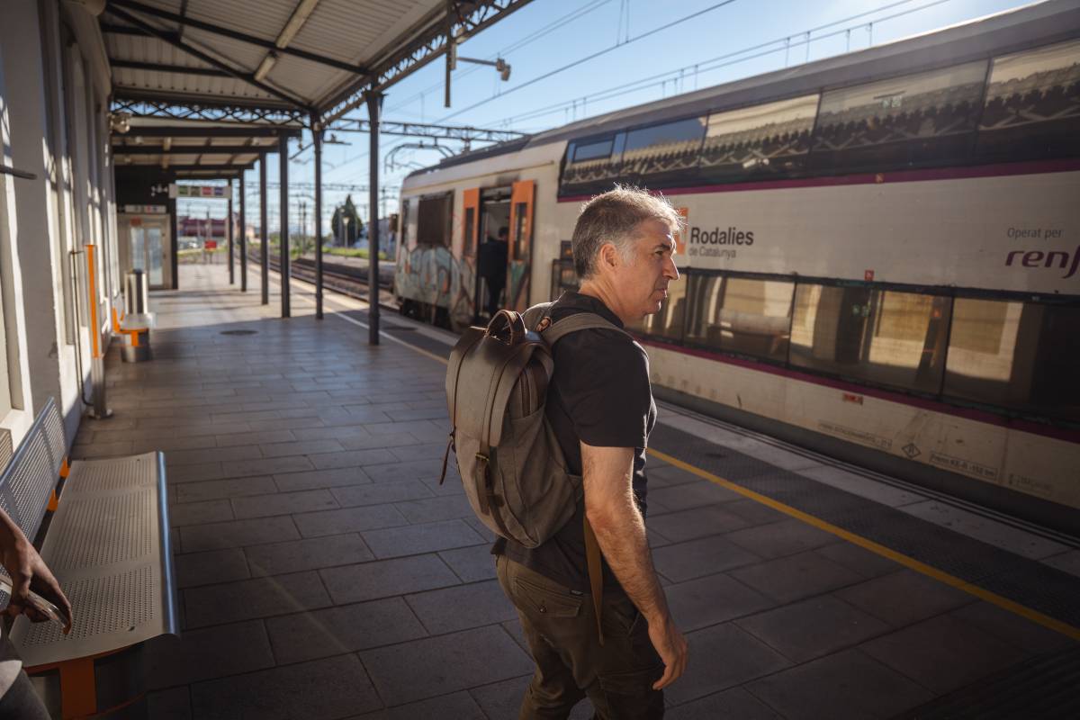 Retards a l'R2 i dificultats per reprendre l'R4 per discrepàncies entre els maquinistes i Renfe