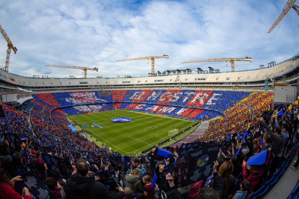 Així ha estat el primer mosaic de la història al nou Camp Nou