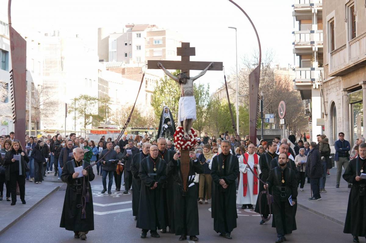 Viacrucis de Setmana Santa a Sabadell