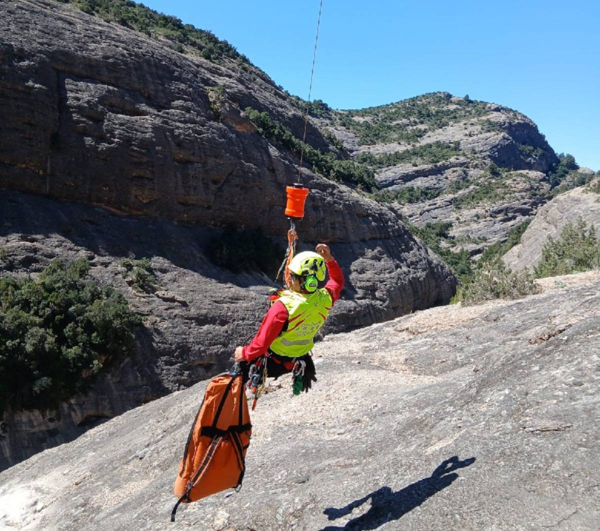 Els Bombers fan nou rescats més a la muntanya aquest dissabte