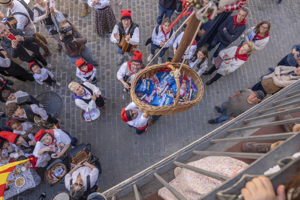 Caramelles de Terrassa i l`Antic Poble de Sant Pere