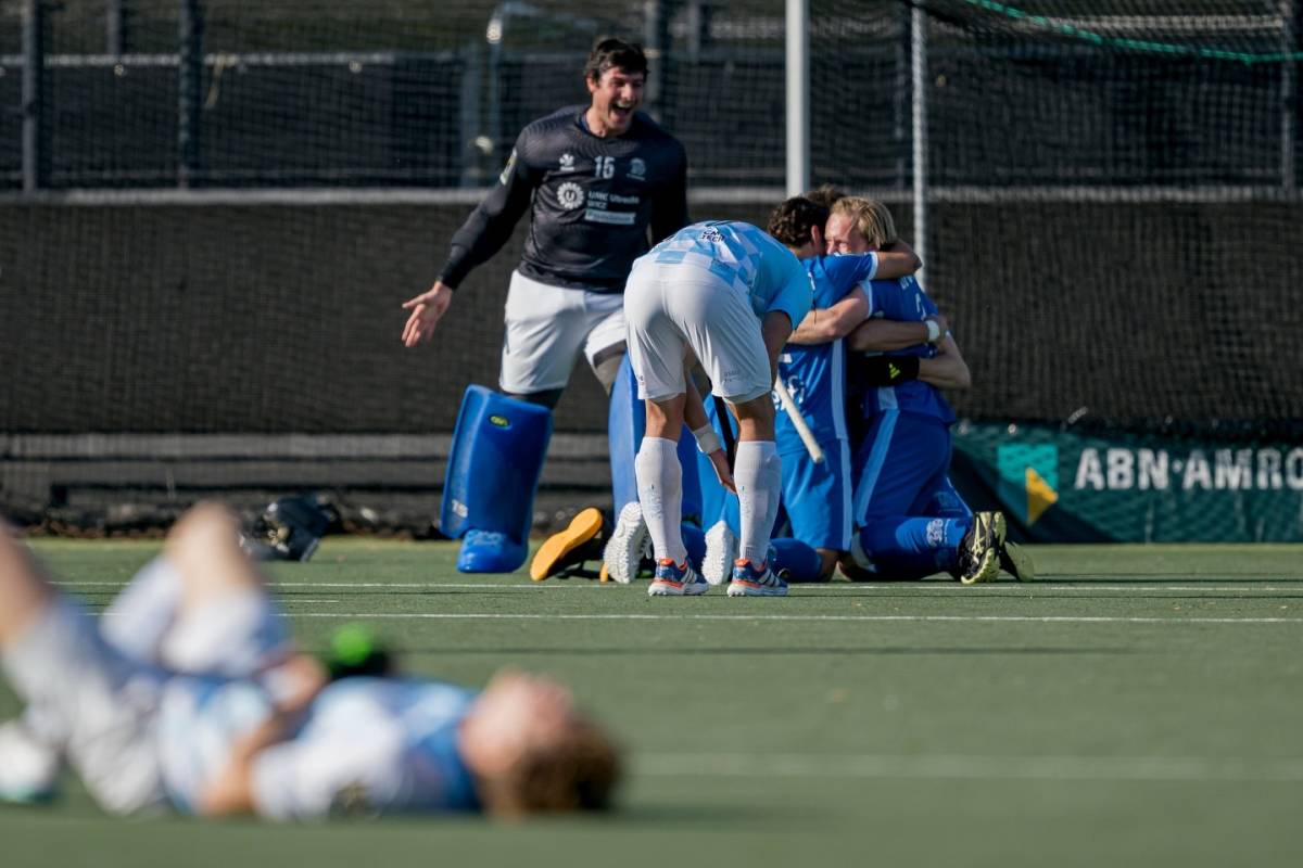 El Kampong s'imposa 3-2 al Gantoise i es proclama campió d'Europa