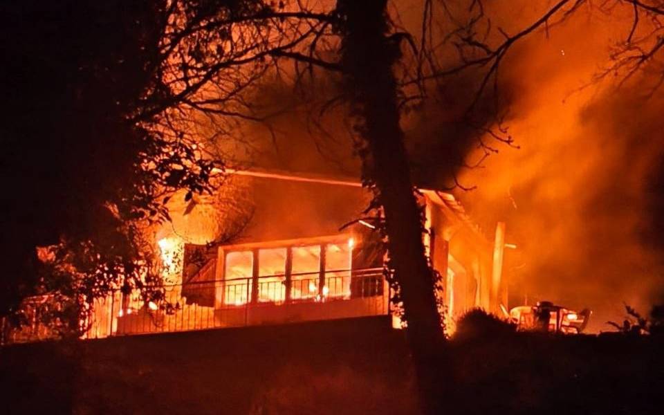 Crema una casa deshabitada a Centelles