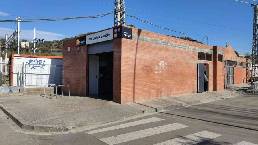 Comencen les obres per construir el nou edifici de l’estació de Montcada-Bifurcació